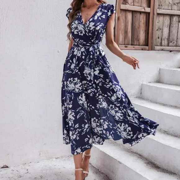 Boho green  floral print wrap dress - Picture 11 of 12